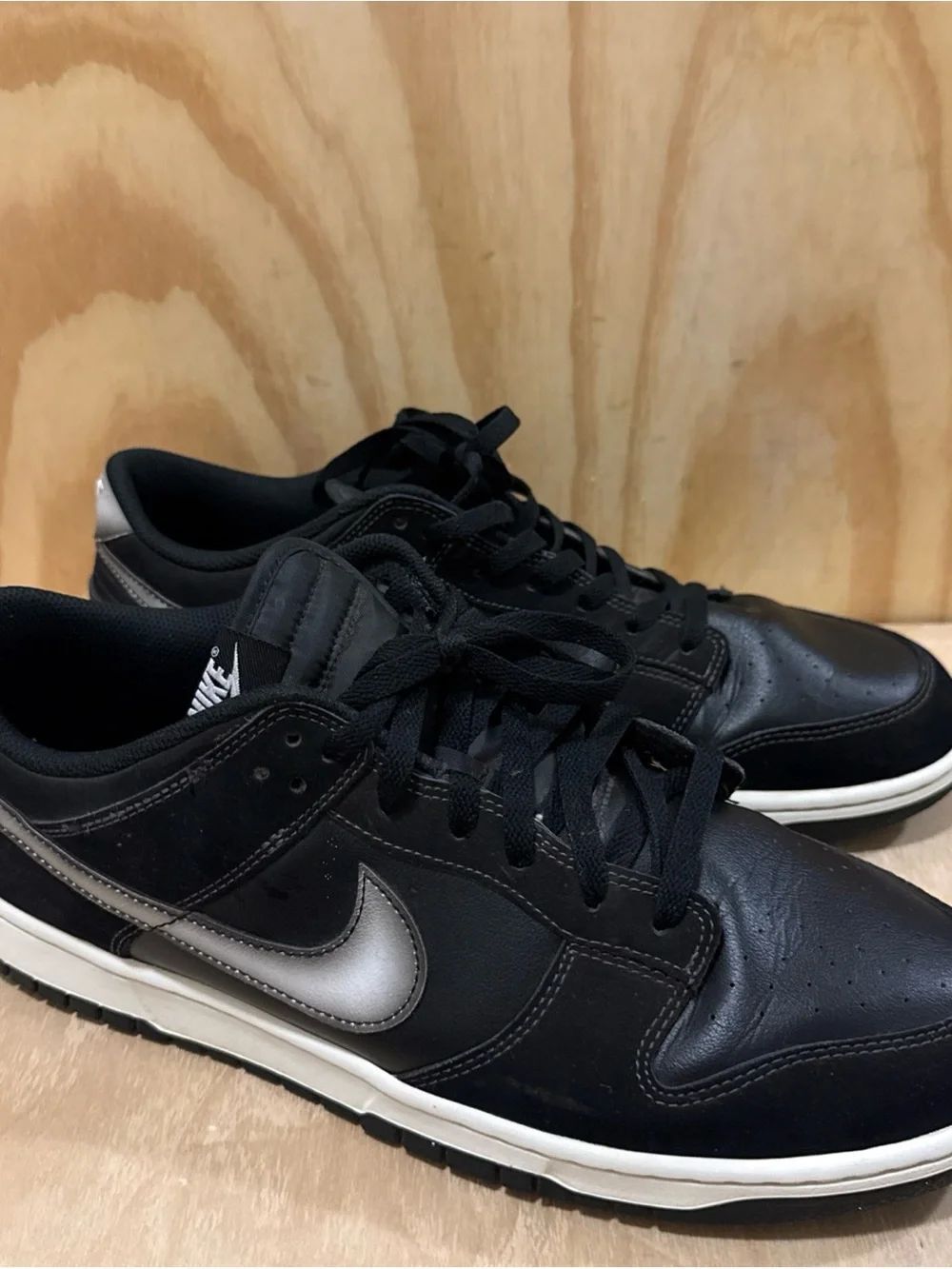 Nike Dunk Low "Airbrush Swoosh" in the Black/White-Anthracite Size 14